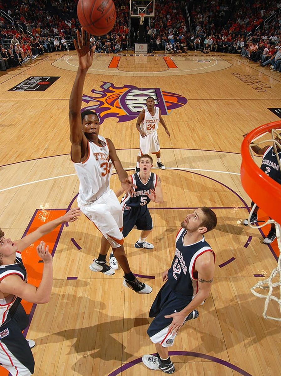 2006-1202-Kevin-Durant-016489643.jpg
